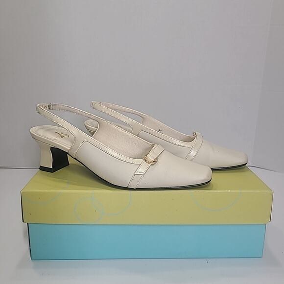 LifeStride Norma Deville Kitten-Heel Slingback Pumps Bone Women’s Size 7 - Picture 3 of 9